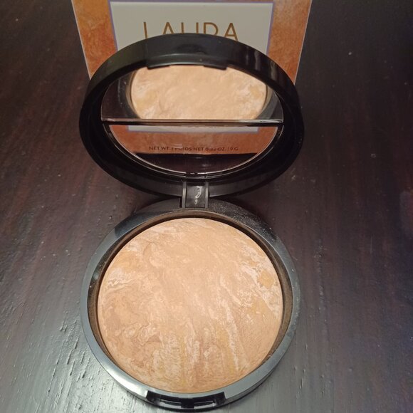 Laura Geller Baked Balance-n-Brighten Color Correcting Foundation-Light - Picture 2 of 2